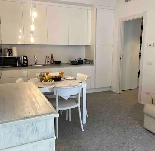 La Casa Di Gio: Piccolo Gioiello In Centro Апартаменты *